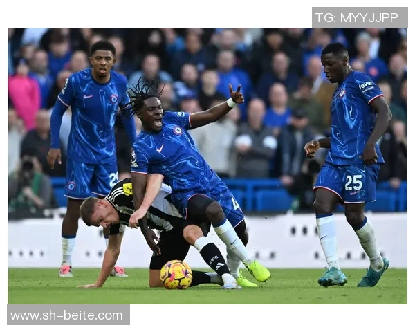 切尔西中卫危机严重六名后卫缺阵边卫临时救火艰难应战 切尔西中卫危机严重六名后卫缺阵边卫临时救火艰难应战