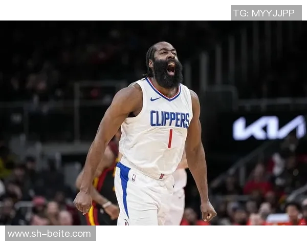 哈登三节表现平平仅得8分三分球全失状态堪忧需调整状态 哈登三节表现平平仅得8分三分球全失状态堪忧需调整状态