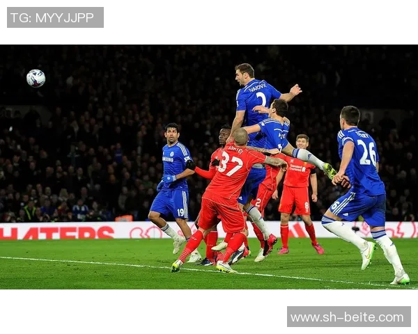 风暴天气致利物浦球迷前往斯坦福桥遭遇阻碍和延误 风暴天气致利物浦球迷前往斯坦福桥遭遇阻碍和延误