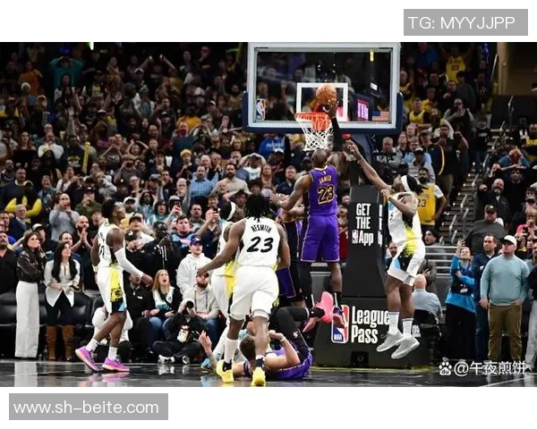 黄蜂正式签约NCAA得分王埃里克狄克逊前湖人球员重返赛场 黄蜂正式签约NCAA得分王埃里克狄克逊前湖人球员重返赛场