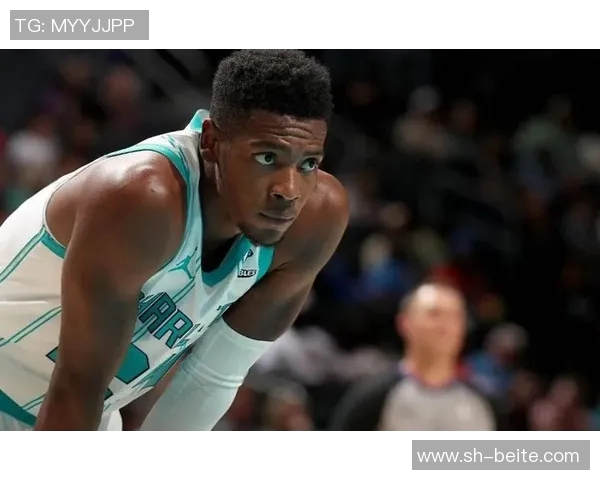 布兰登米勒表现出色19投8中罚球10中7贡献25分7助攻助力球队胜利