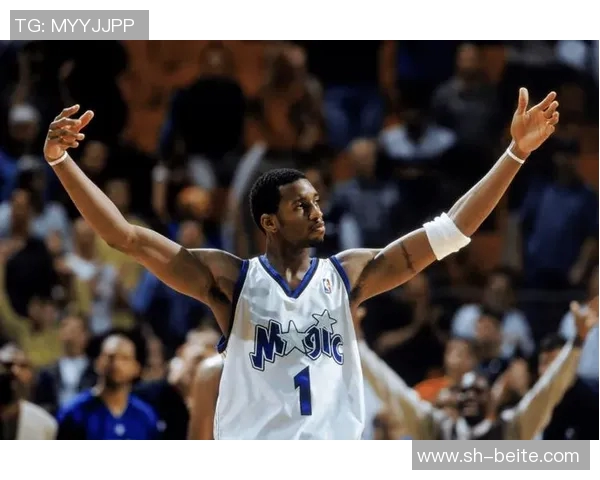 申京季前赛首秀致敬麦迪身穿传奇球衣闪耀登场 申京季前赛首秀致敬麦迪身穿传奇球衣闪耀登场