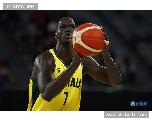 瓦塞尔上半场表现惊艳5投全中三分球2中2轻松拿下14分 瓦塞尔上半场表现惊艳5投全中三分球2中2轻松拿下14分