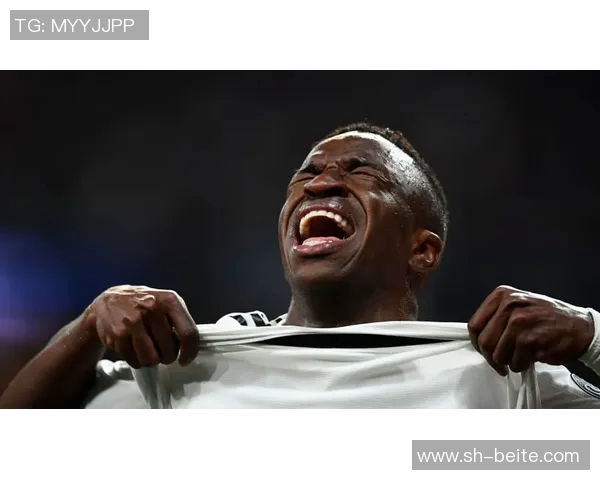 维尼修斯遭遇裁判争议认为自己在比赛中受到不公正对待 维尼修斯遭遇裁判争议认为自己在比赛中受到不公正对待