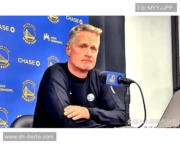 科尔与老将沟通休息时间调配强调合理安排以保护球员健康 科尔与老将沟通休息时间调配强调合理安排以保护球员健康