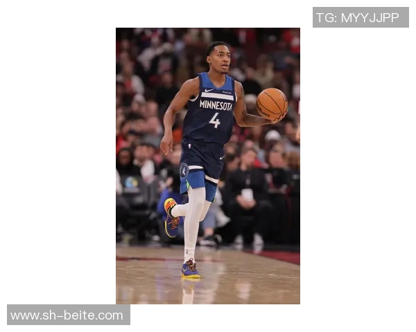 里德谈迪林厄姆控卫角色进步现在突分更加从容自信