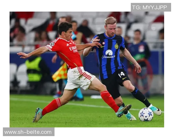 欧冠小组赛第四轮综述拜仁阿森纳国米强势全胜本菲卡贾府遭遇全败困境