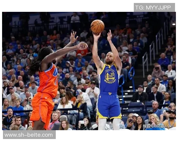 关键时刻梅尔顿上篮失误勇士成功挑战判罚引发争议