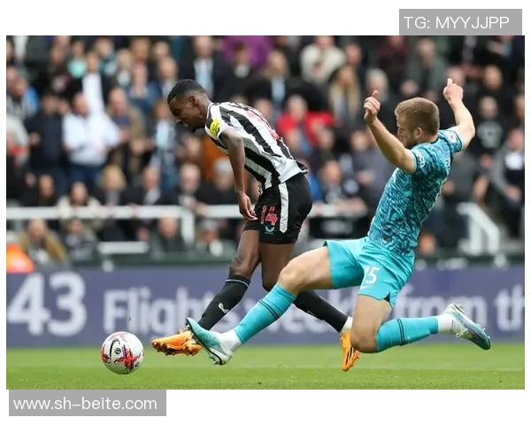 热刺青训新星拜菲尔德正式签约职业生涯首份合同展望未来