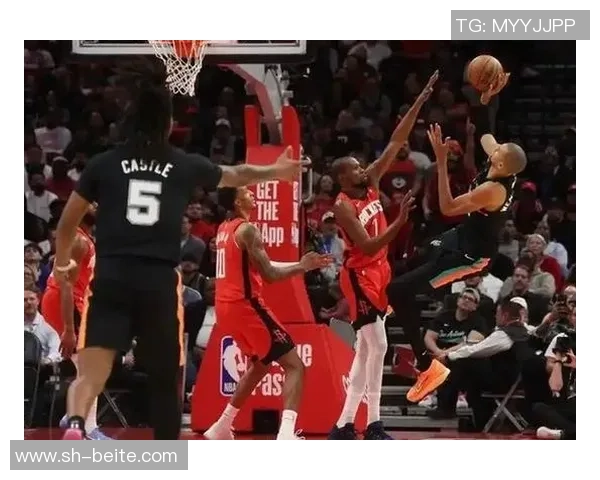 火箭与马刺激战上半场谢泼德表现抢眼文班状态起伏失误频繁